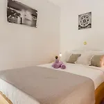 Aldo Apartments Center
